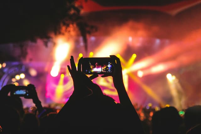 Best apps to find people to go to concerts with