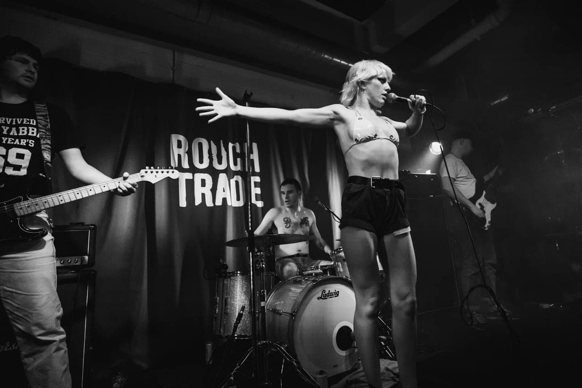 Amyl and The Sniffers Barcelona